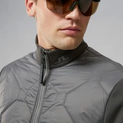 Jlindeberg J.Lindeberg Quilt Hybrid Thermal Golf Wind Jacket -Ping Sales Store J.Lindenberg Quilt Hybrid Jacket AMOW07063 U133 WTLIN046 Grey Model 2